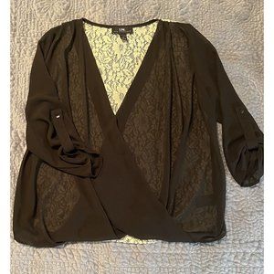 WOMENS I.N. San Francisco Black and Cream 3/4 sleeve blouse with Lace Back Sz M